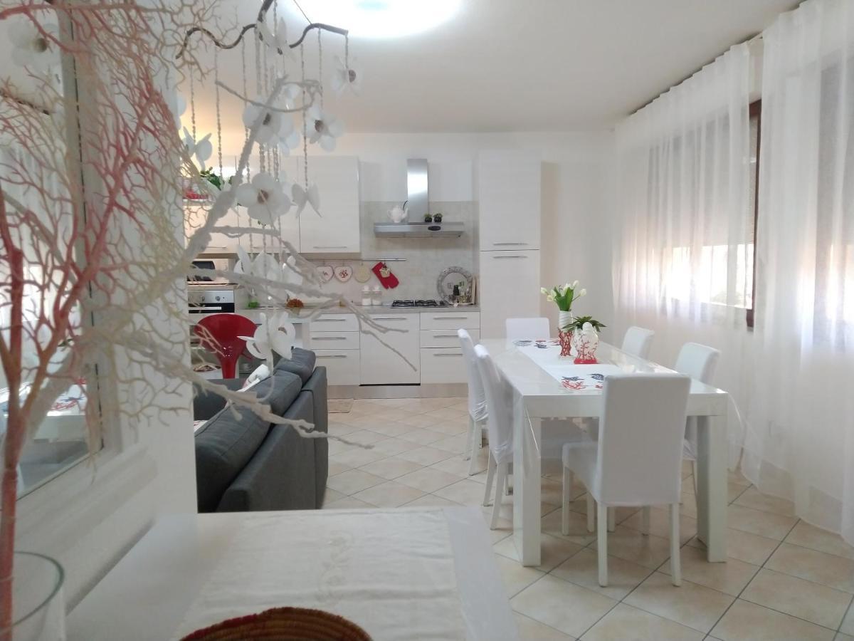 Rami Di Corallo Con Parcheggio Privato ---------- Apartment Pula